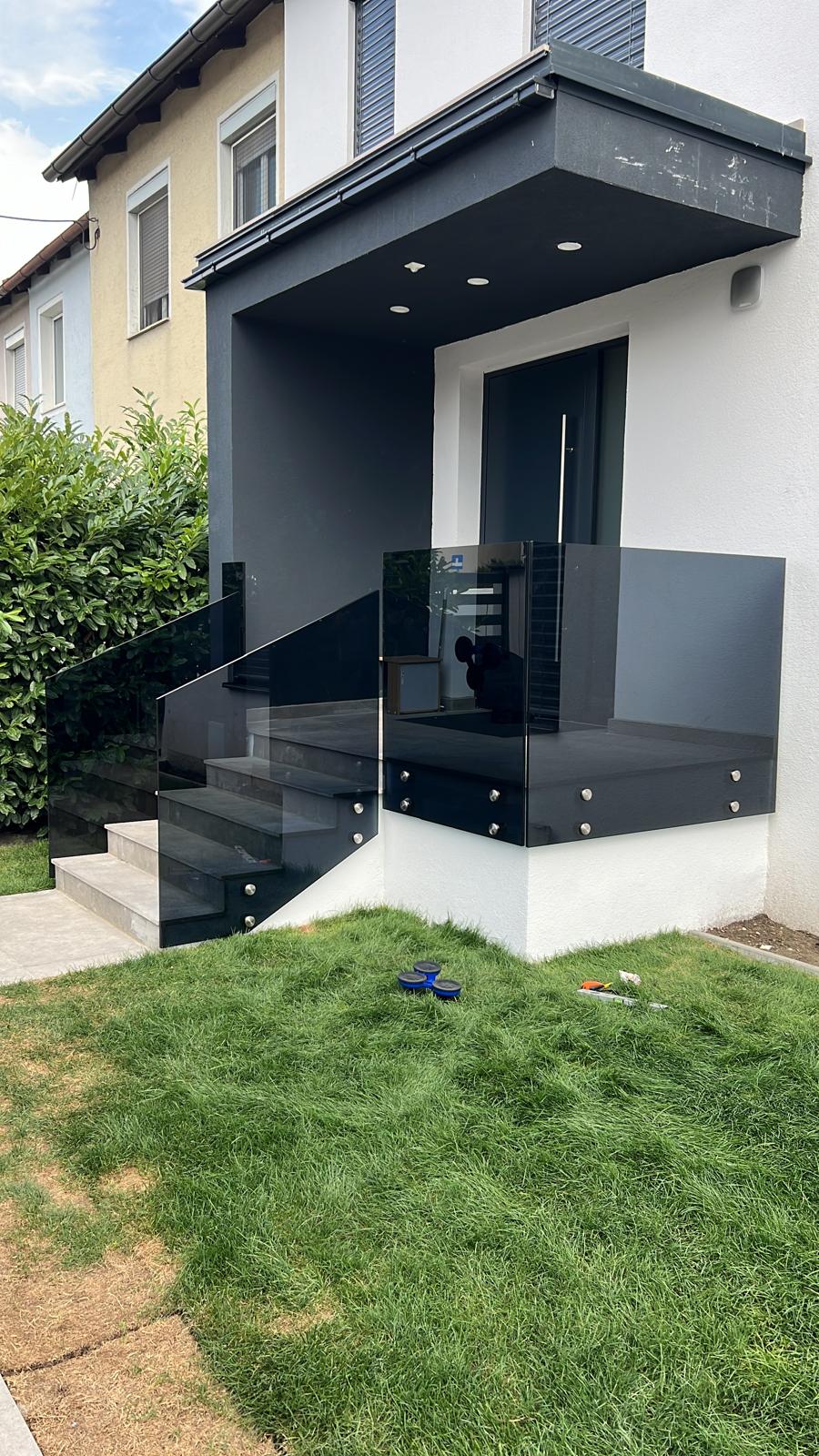 Glas Geländer in Punkthalterung