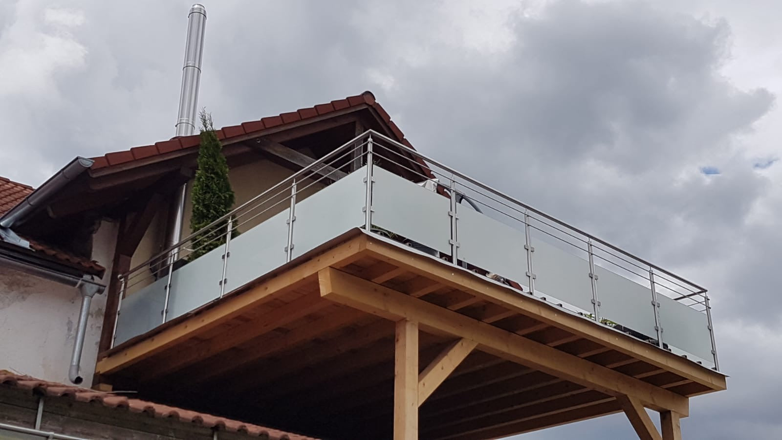 Edelstahl Geländer mit Glasfüllung