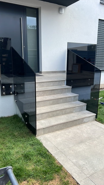 Glas Geländer in Punkthalterung