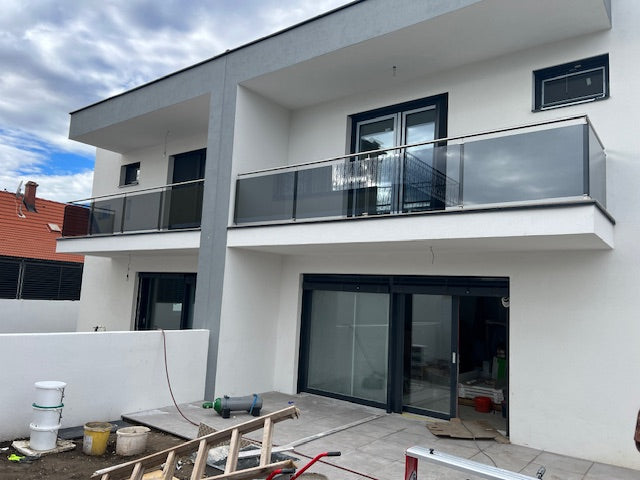 Edelstahl Geländer mit Glasfüllung