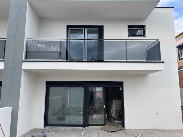 Edelstahl Geländer mit Glasfüllung