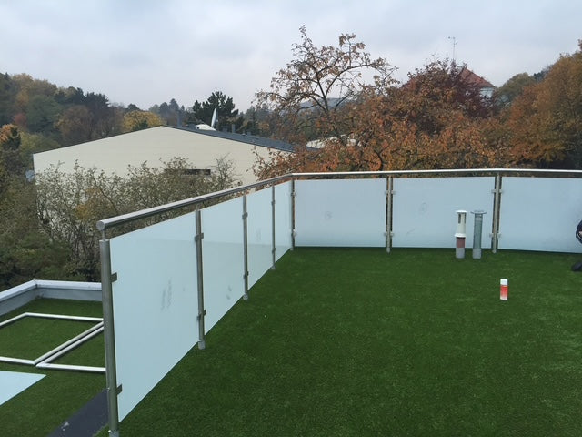 Edelstahl Geländer mit Glasfüllung