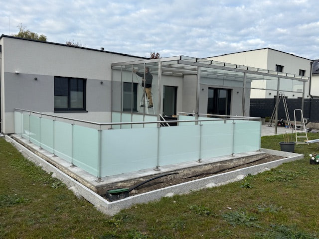 Edelstahl Geländer mit Glasfüllung