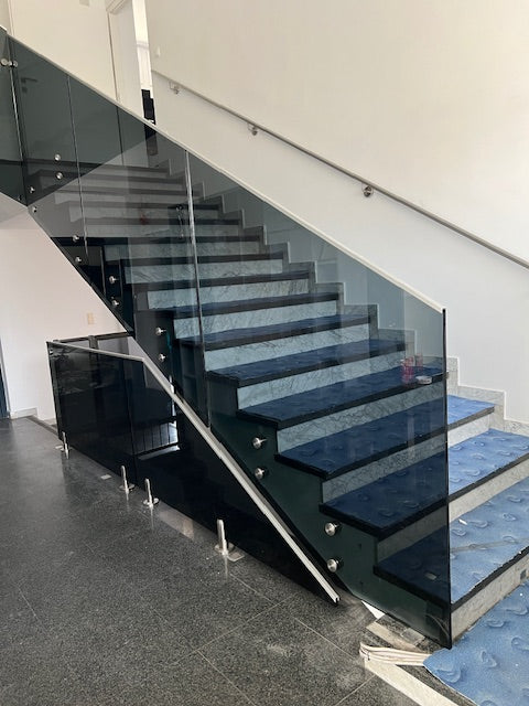 Glas Geländer in Punkthalterung