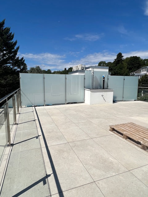 Edelstahl Geländer mit Glasfüllung